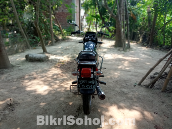 Bajaj champion 4s